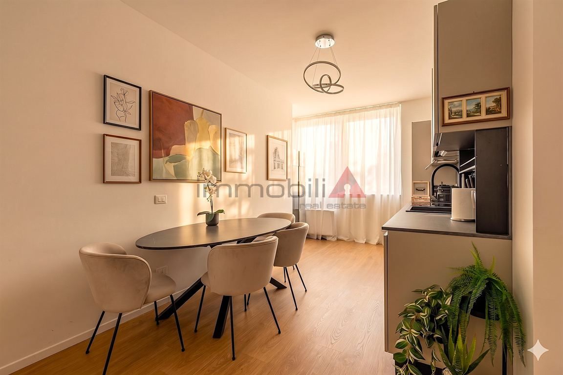 Milano zona Vigentina - Moderna Residenza con Zona Living Open-Space e Posto Auto Coperto