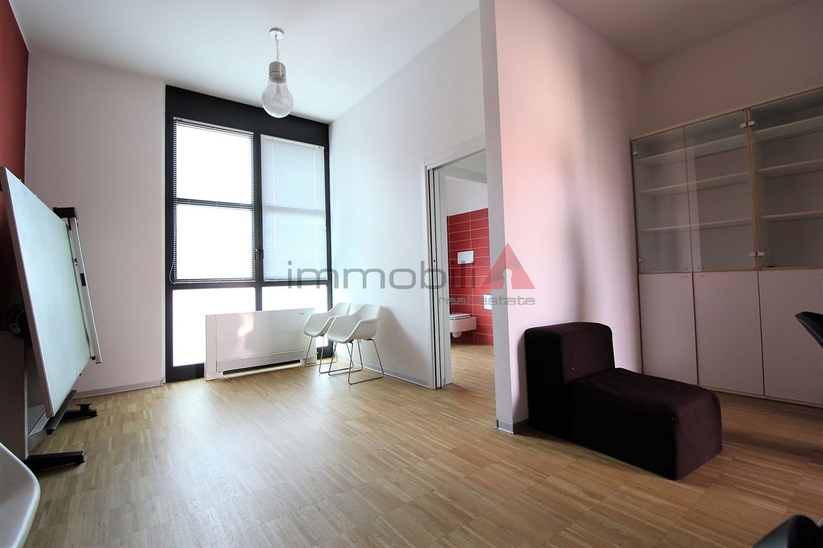 UFFICIO 40 mq. Zona Bennet