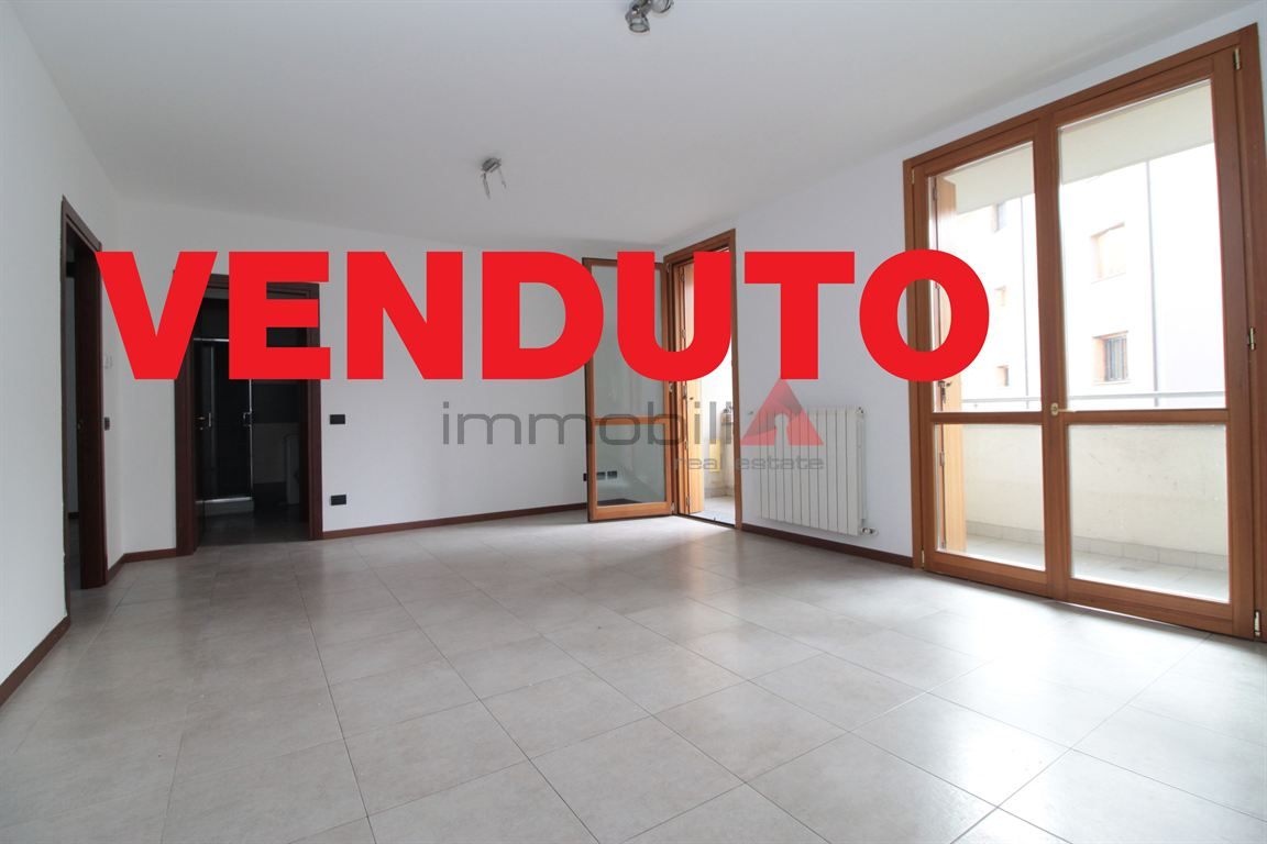 Brugherio centro - 3 locali di mq106 Euro 275.000,00