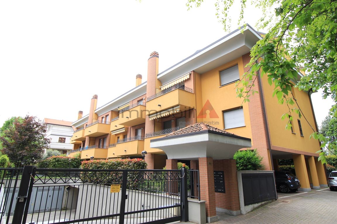 Monza Policlinico - Monolocale con box - Arredato