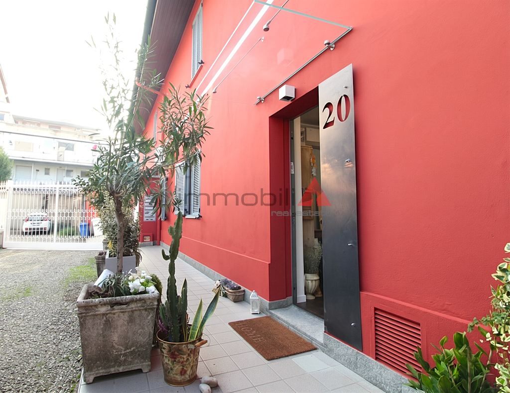 Bilocale arredato shabby chic in centro storico a Seregno Euro 850,00